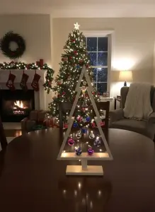 Деревянная елочка