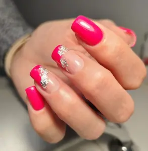 Маникюр и педикюр ст метро Уручье