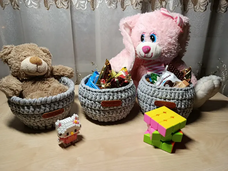 Вязанные корзинки