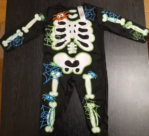 Весёлый скелетончик на 1.5-2 года