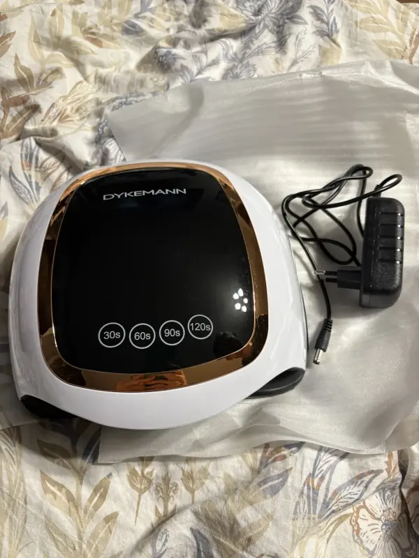 Лампа для сушки гель-лака