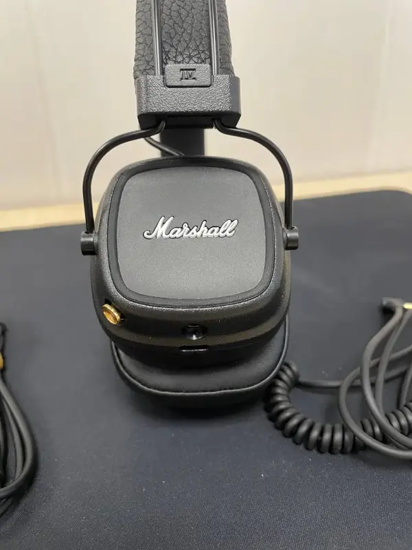 Наушники Marshall Major IV