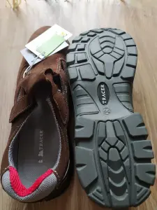 Спецобувь 44 размер. Высокого качества. Новая