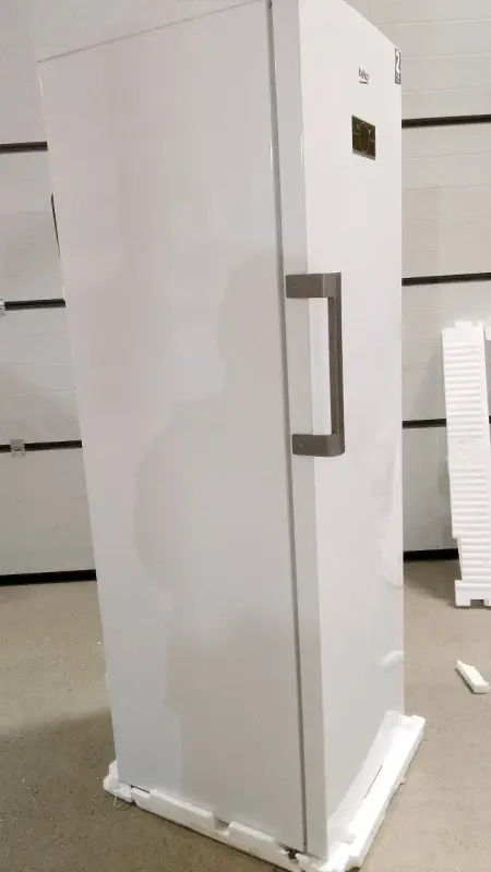 Морозильник BEKO B3RFNK312W