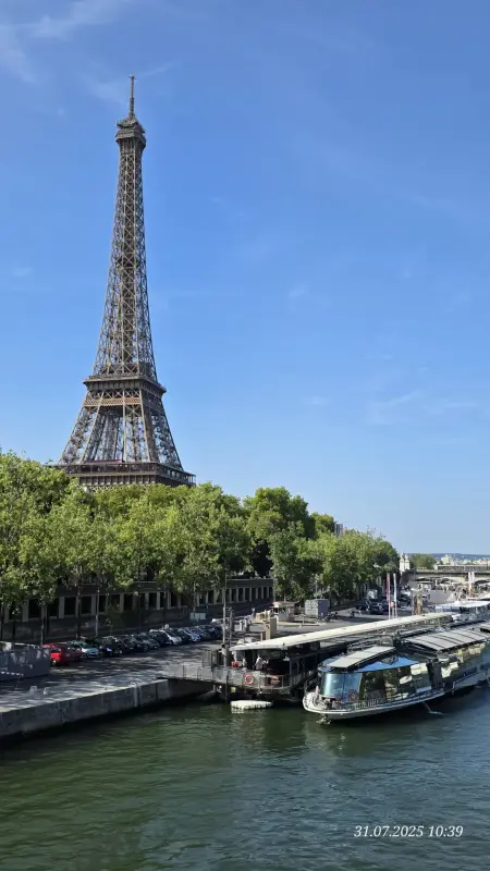 Предлагаю услуги по доставке документов и корреспонденции весом до 10 кг из Парижа