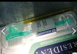 Зубная щетка для протезов