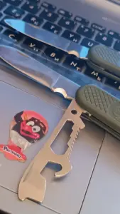 Нож складной солдатский Испания, герб. Продам!