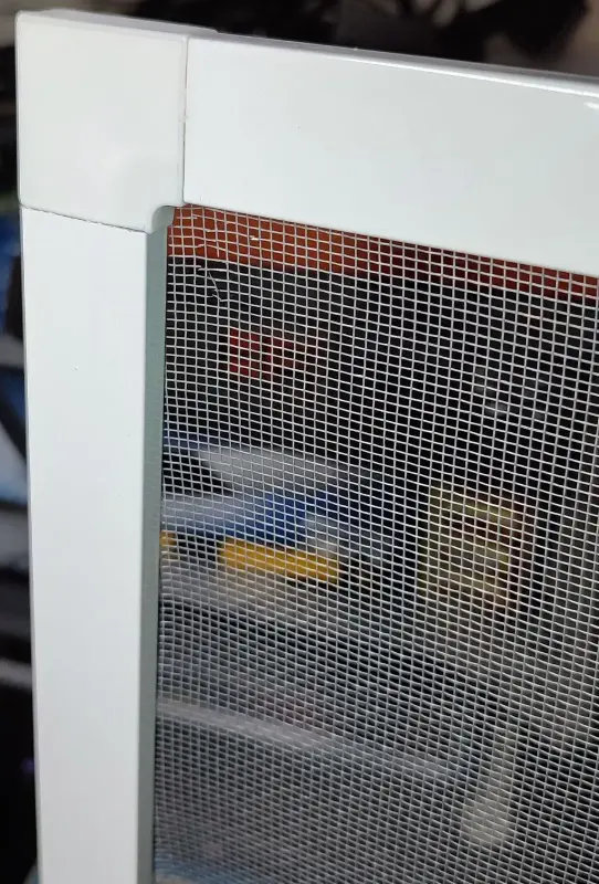 Сетка москитная 1315-590мм в сборе