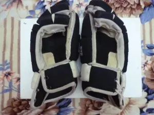 Перчатки хоккейные CCM PRO GARD ULTRA 100