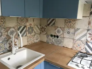 Укладка плитки в небольших объемах. Помощь при капремонте.