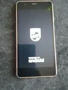 Два смартфона