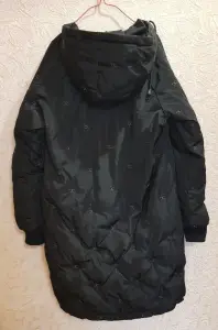 Зимняя двухсторонняя дизайнерская пальто-парка с капюшоном и застежкой-молнией.