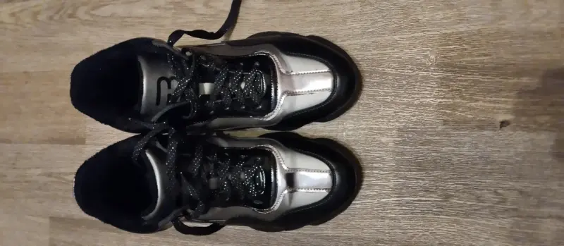 Ботинки утепленные