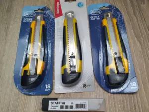 Ножи канцелярские с лезвиями Цена за все.