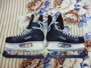 Хоккейные коньки Bauer «IMPACT 100»