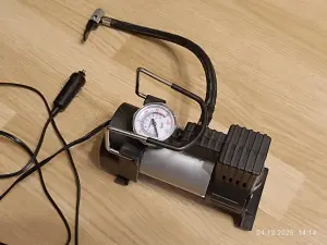 Электрический насос для подкачки шин на 12 в.