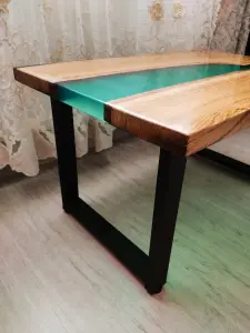 Журнальный столик