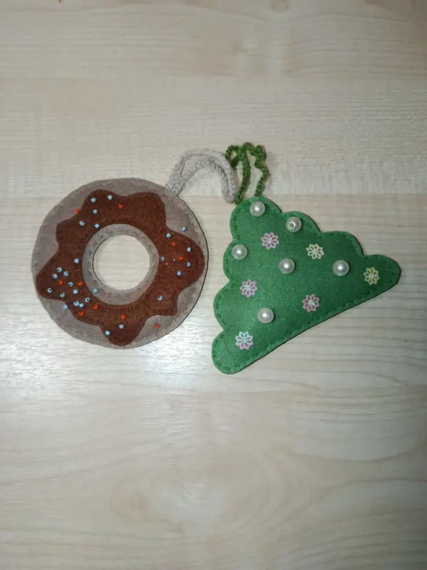 Игрушки из фетра