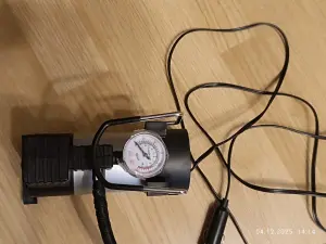 Электрический насос для подкачки шин на 12 в.