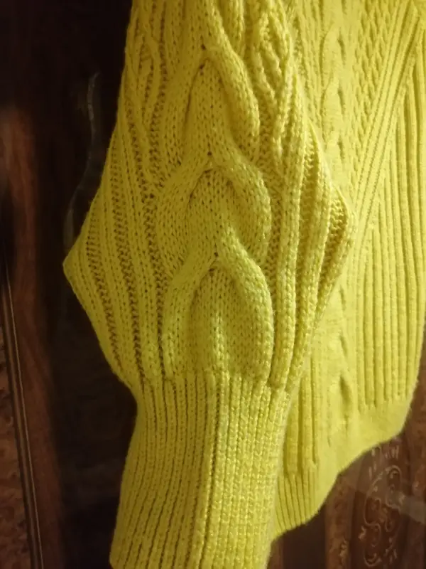 Новый яркий джемпер