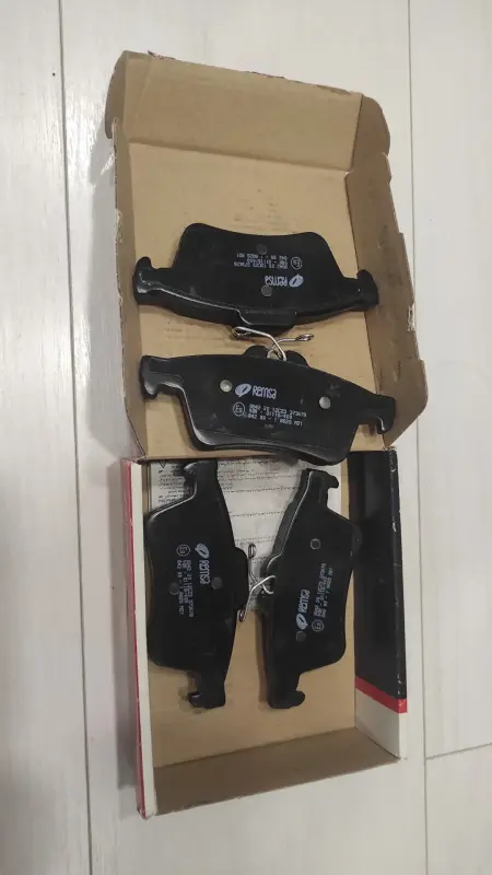 тормозные колодоки.Новве. REMSA 0842.20. Комплект