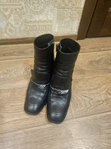 Ботинки женские