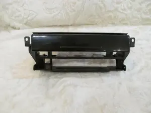 BMW e39 - штатная рамка для магнитолы и MID