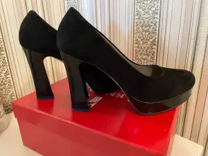 Туфли замшевые