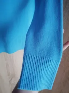 Яркий, мягкий джемпер