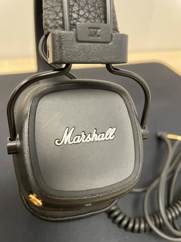 Наушники Marshall Major IV
