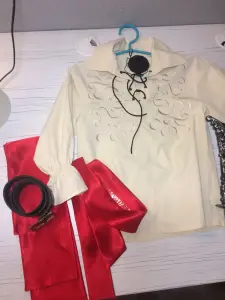 Пират карнавальный костюм.