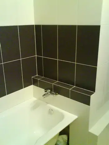 Укладка плитки в небольших объемах. Помощь при капремонте.