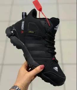 Кроссовки мужские зимние Adidas (на меху)