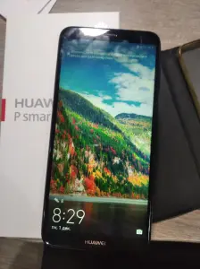 Телефон мобильный HUAWAL P smart