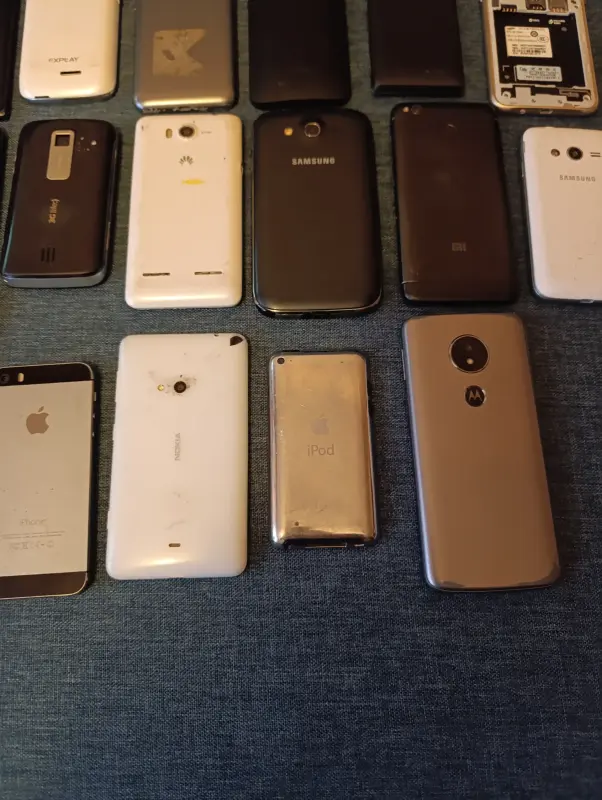 Телефоны и планшеты