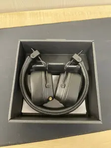 Наушники Marshall Major IV