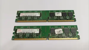 Оперативная память 2x Hynix (DDR2, 1Gb)