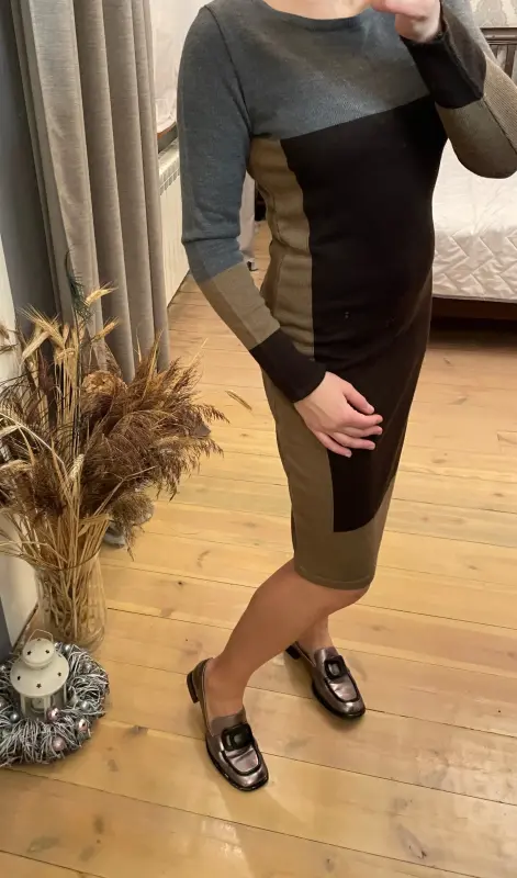 Платье шерстяное