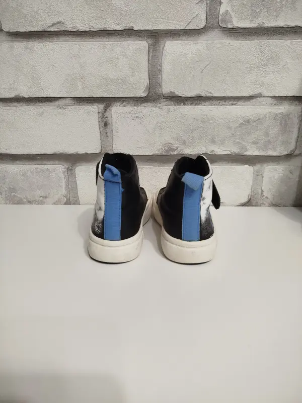 Кроссовки для мальчика