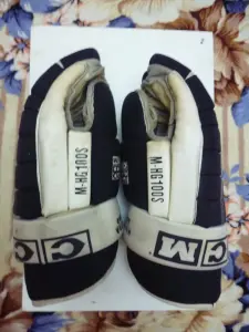 Перчатки хоккейные CCM PRO GARD ULTRA 100