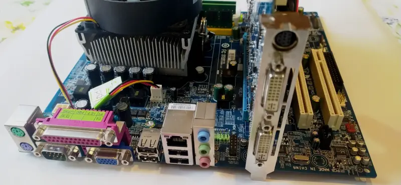 Компьютерный блок для школьника