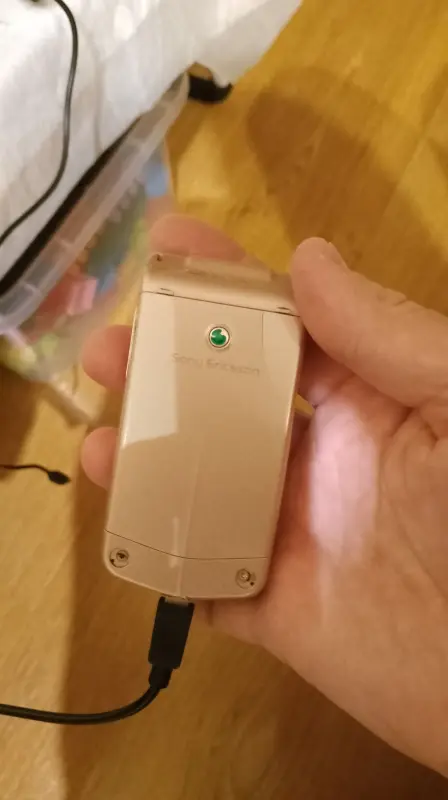 Мобильные телефоны - Sony Ericsson Z555i - Вся Беларусь - Фото 3 Sony Ericsson Z555i - Вся Беларусь - 229629 - Доска объявлений Kupika.by - Фото 3