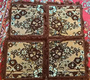 Комплект на стулья коричневый-4шт, новый, ковровый