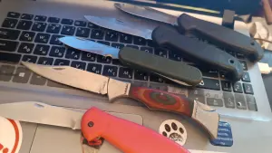 Нож складной солдатский Испания, герб. Продам!