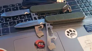 Нож складной солдатский Испания, герб. Продам!