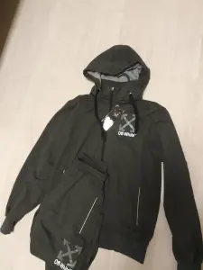 Новый спортивный костюм р 48/52