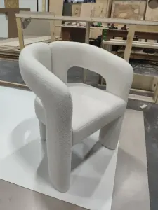 Стул мягкий