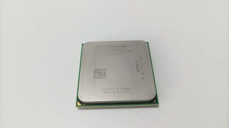 Процессор AMD Phenom(tm) 8750 Triple-Core Processor