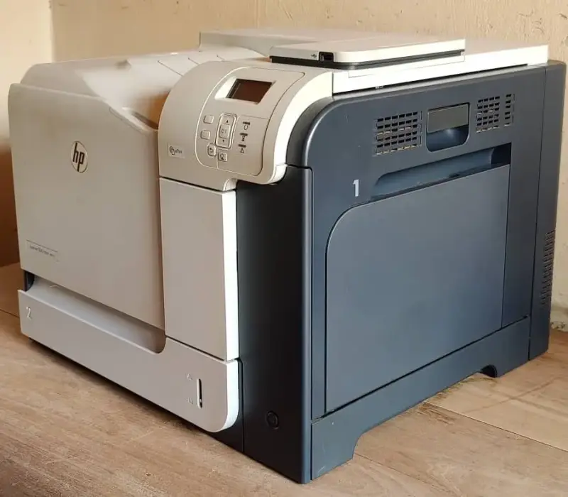 Принтер HP Color Laser Jet M551