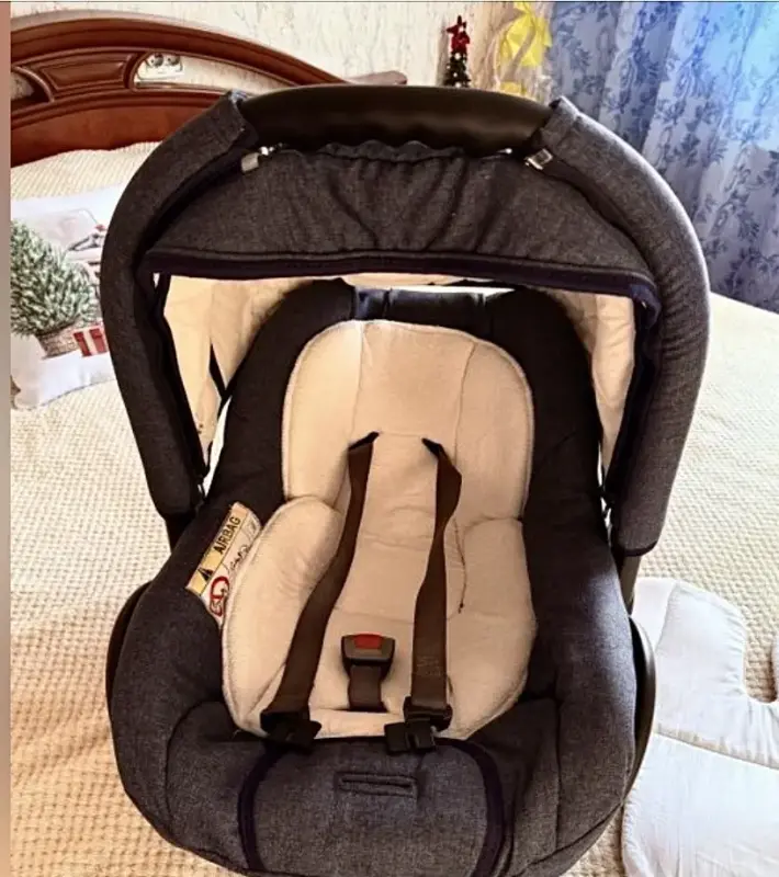 Кресло для ребенка в машину